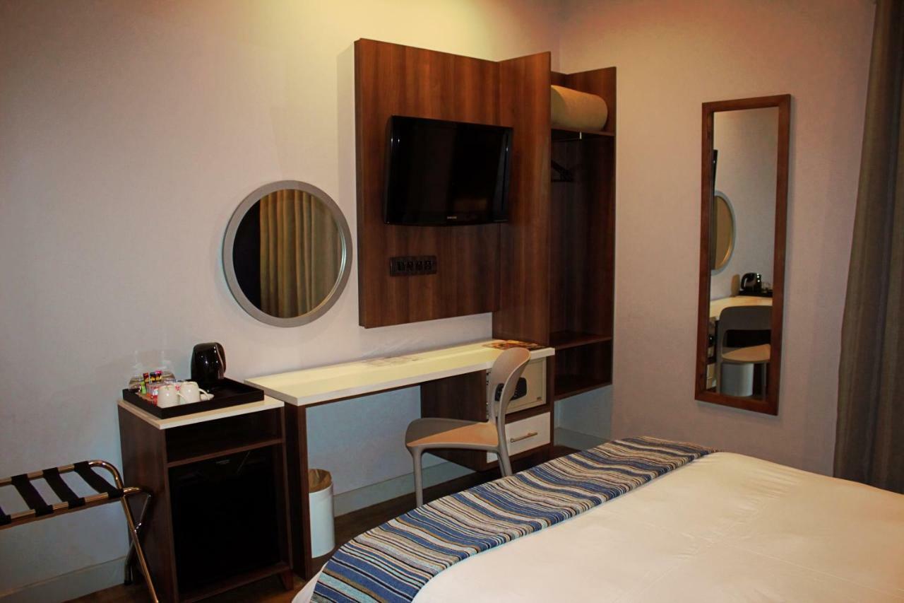 Aha Kathu Hotel Exterior photo